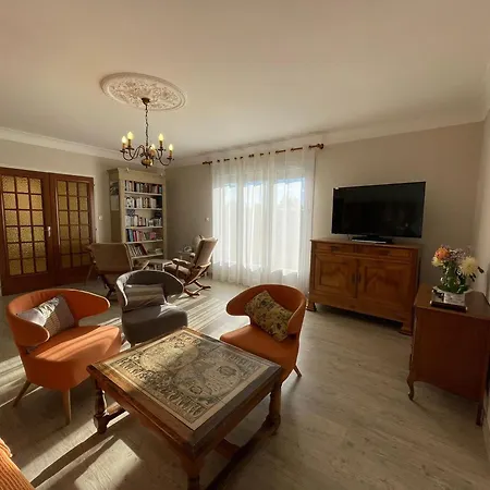 Vakantiehuis Maison Renovee Avec Grand Jardin, Proche Des Sables-d'olonne, 4 Chambres, Terrasse Et Wifi - Fr-1-426-187