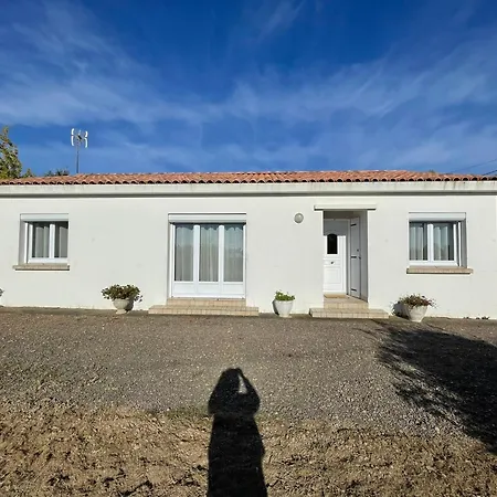 Maison Rénovée Avec Grand Jardin, Proche Des Sables-d'olonne, 4 Chambres, Terrasse Et Wifi - Fr-1-426-187